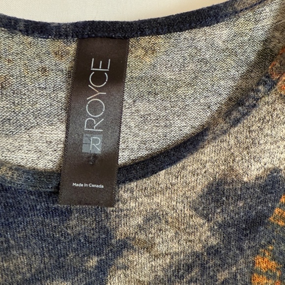 Royce Gray Navy Orange Abstract Print Sweater XL Asymmetrical Hem Made in Canada - Picture 2 of 8